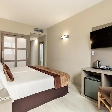 Front Maritim 4*