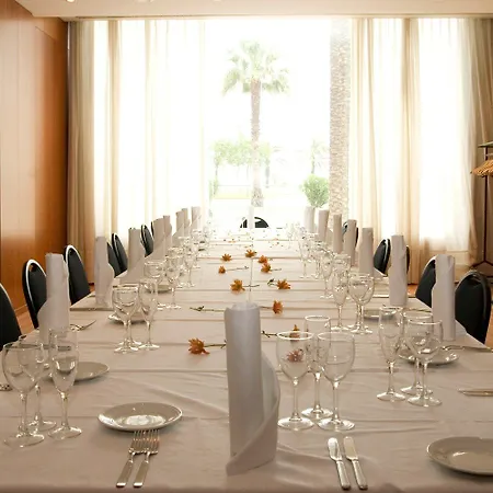 Ξενοδοχείο Front Maritim 4*