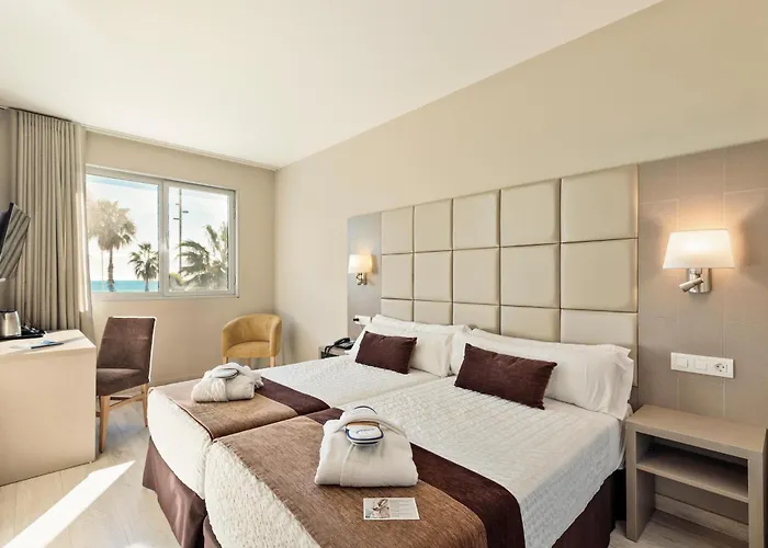 Front Maritim 4*