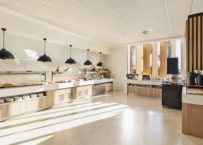 Front Maritim 4* ברצלונה