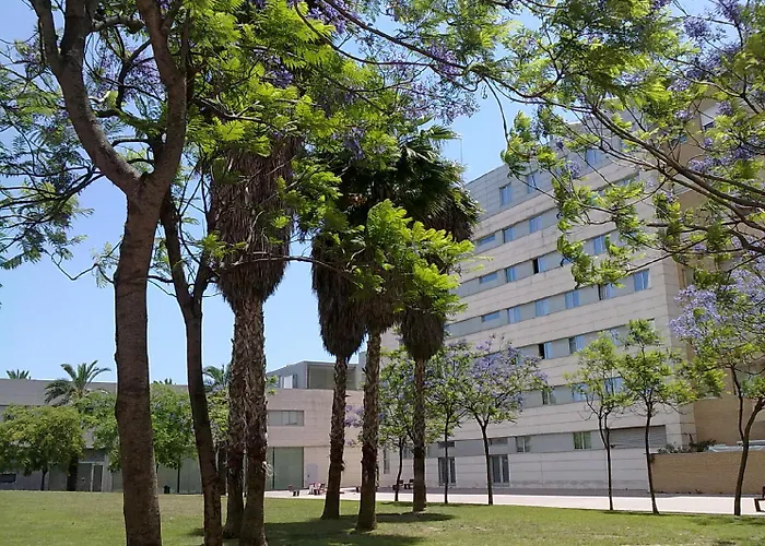 מלון Front Maritim 4*