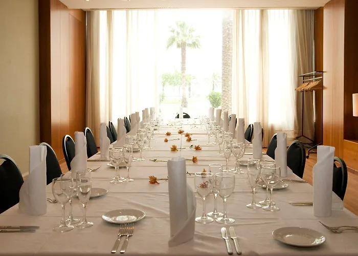 Hotel Front Maritim 4*